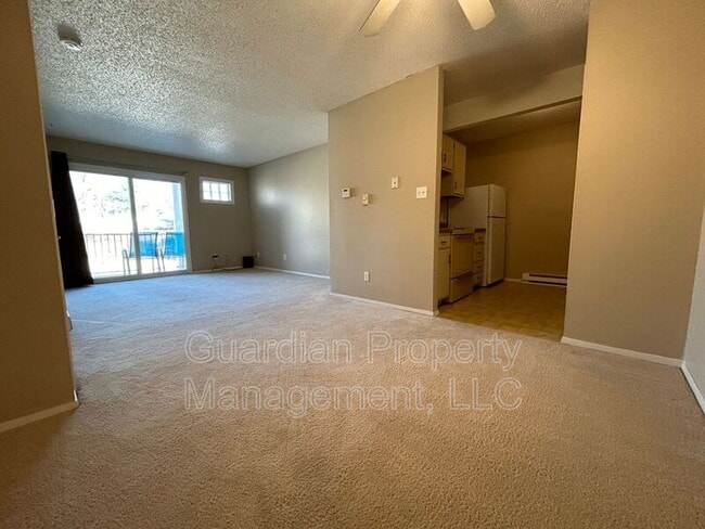 912 N Walnut St in Maryville, MO - Foto de edificio - Building Photo