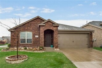 2100 Shady Glen Trail in Princeton, TX - Building Photo - Building Photo