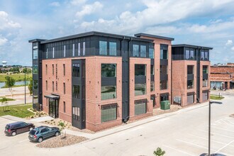 District Lofts in Ankeny, IA - Building Photo - Building Photo