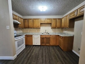 1405 Paintbrush St in Mesquite, TX - Building Photo - Building Photo
