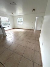 14140 NE 2nd Ct in Miami, FL - Building Photo - Building Photo