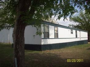 912 S Jefferson St in La Grange, TX - Building Photo - Building Photo