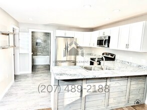 410 China Rd in Winslow, ME - Building Photo - Building Photo