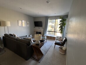 5805 Friars Rd, Unit 2415 in San Diego, CA - Building Photo - Building Photo