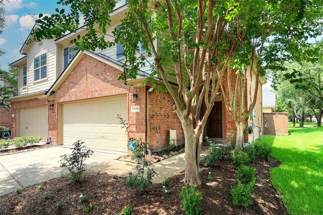 5339 Canyon Hollow Dr in Houston, TX - Building Photo - Building Photo