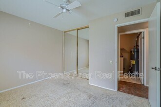 5506 S Rocky Point Rd in Tempe, AZ - Building Photo - Building Photo