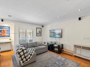 3097 Bird Ave in Miami, FL - Building Photo - Building Photo