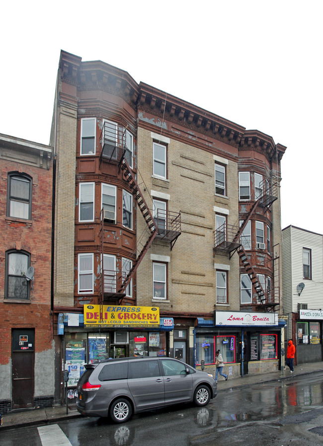 45 Palisade Ave in Yonkers, NY - Building Photo - Building Photo