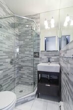 RIDGE ST., Unit 7 in New York, NY - Foto de edificio - Building Photo