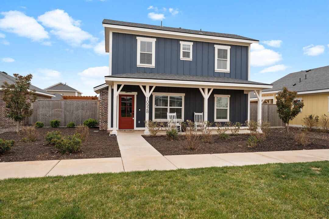 10928 Norwich Ave in Lubbock, TX - Building Photo