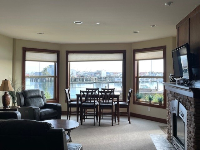 743 Neddie Rose Dr in Westport, WA - Foto de edificio - Building Photo