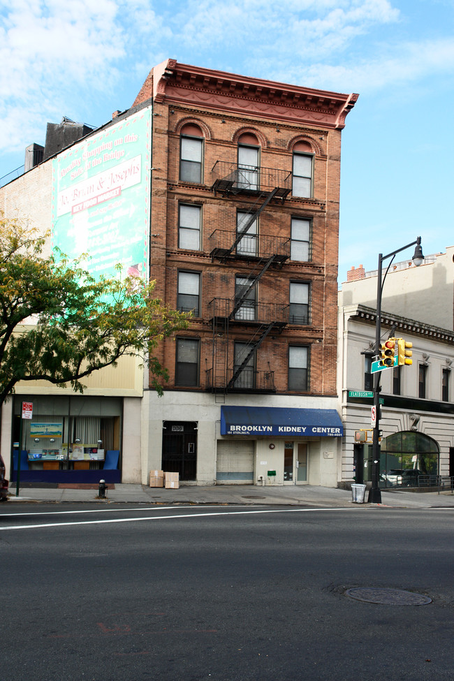 336 Flatbush Ave in Brooklyn, NY - Foto de edificio - Building Photo