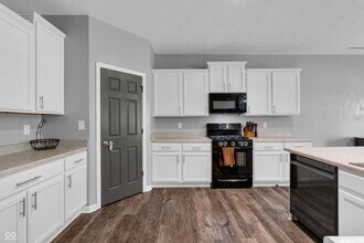 70 Blue Lace Dr in Whiteland, IN - Building Photo - Building Photo