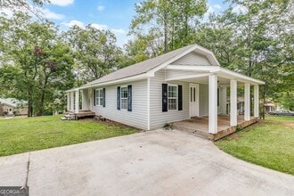 322 Stewart St in Carrollton, GA - Building Photo - Building Photo