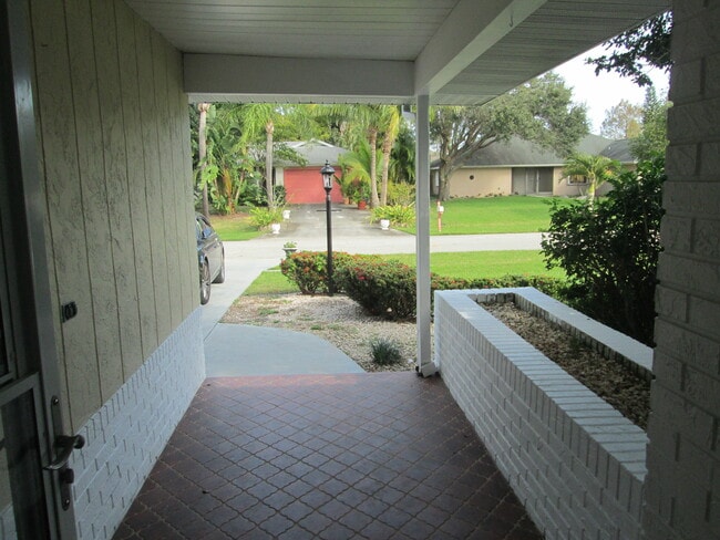 218 SW Inwood Ave