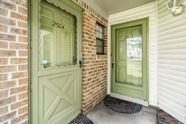 2504 Lighthouse Ln in Sayreville, NJ - Building Photo - Building Photo