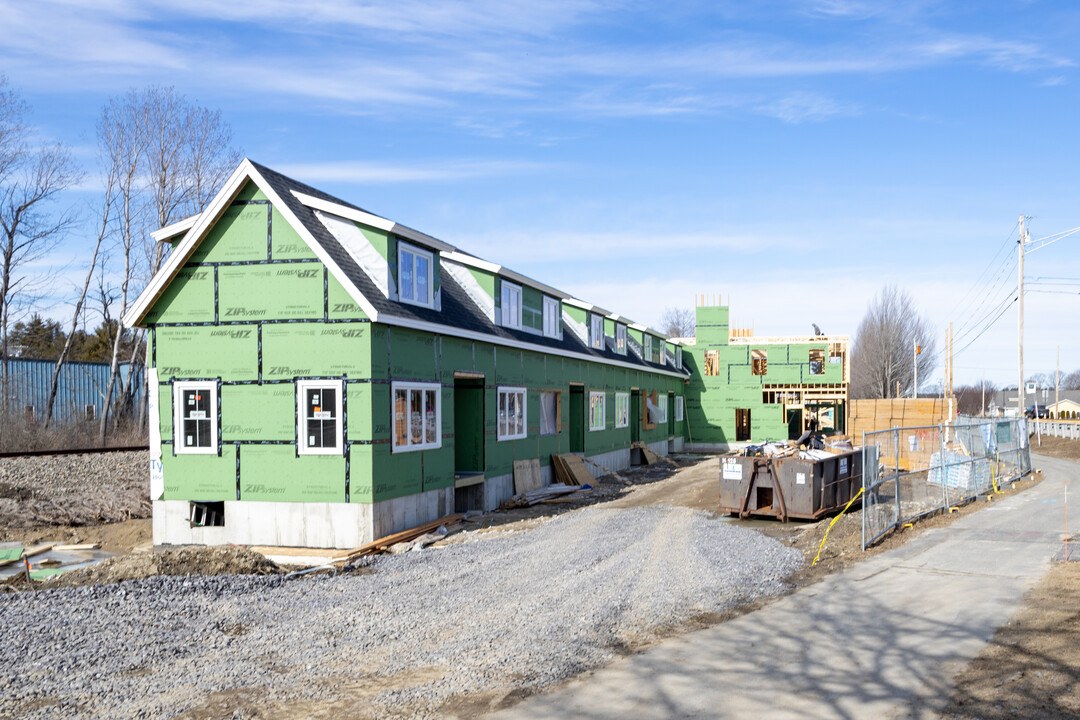 Yarmouth Commons in Yarmouth, ME - Building Photo