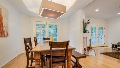 2025 S Beverly Glen Blvd, Unit #3C in Los Angeles, CA - Building Photo - Building Photo