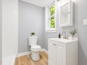 363 44th St in Pittsburgh, PA - Foto de edificio - Building Photo