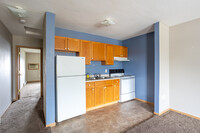 Azure Apartments in Marion, IA - Building Photo - Building Photo