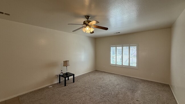 142 W Reese Ave in Visalia, CA - Building Photo - Building Photo