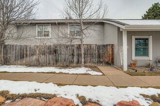7053 S Knolls Way in Centennial, CO - Building Photo - Building Photo