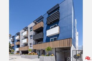 1150 N Cahuenga Blvd in Los Angeles, CA - Building Photo