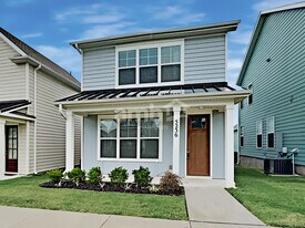 5236 Tupelo St in Nashville, TN - Building Photo