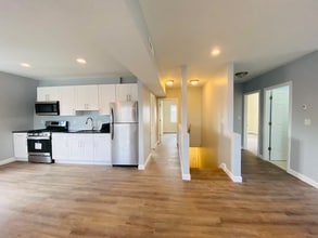 272 William St in Bridgeport, CT - Foto de edificio - Building Photo