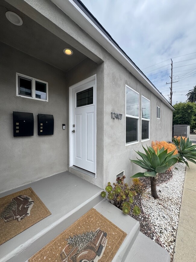 12407 Havelock Ave, Unit 1