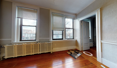 75 Winthrop St in Cambridge, MA - Building Photo - Building Photo