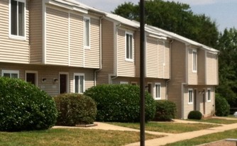 Chantilly Mews Apartments