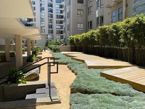 1001 Pine St, Unit 402 in San Francisco, CA - Foto de edificio - Building Photo