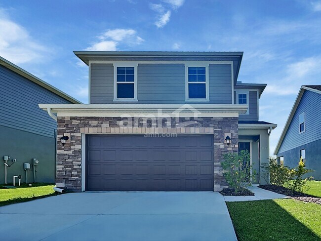 1005 Walden Pond Dr