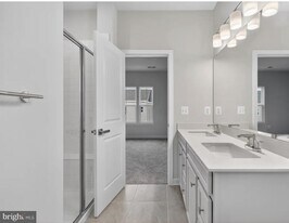 4945 DUNHAVEN Dr in Fredericksburg, VA - Building Photo