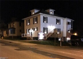 1604 Maple Ave in Zanesville, OH - Building Photo