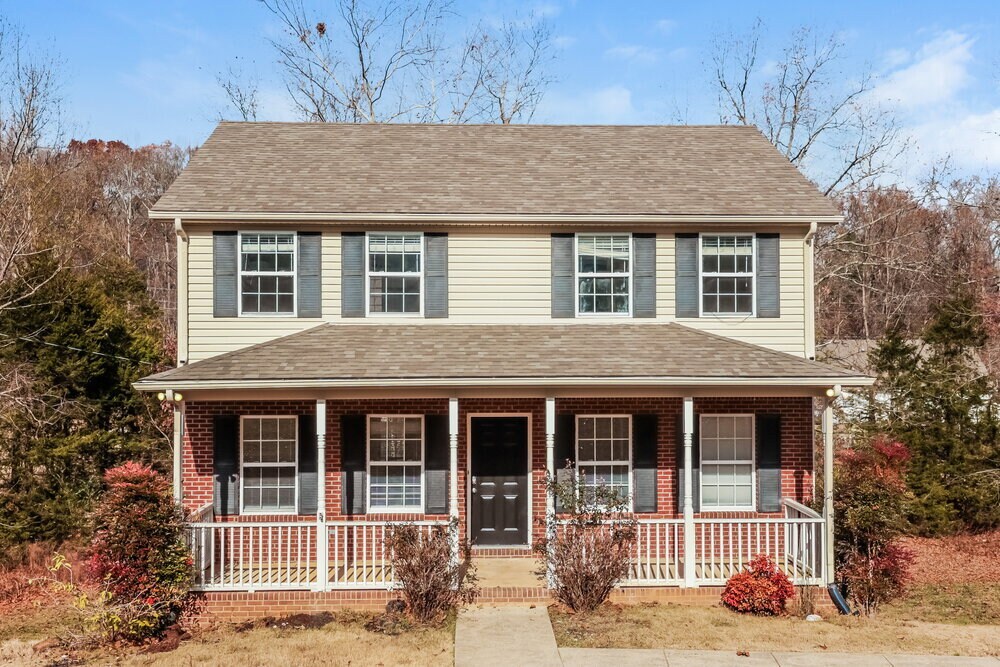 7308 Meadowwood Ct in Fairview, TN - Foto de edificio