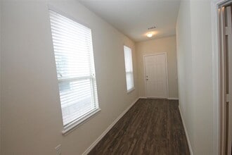 4415 Iron Horse Dr in Houston, TX - Building Photo - Building Photo