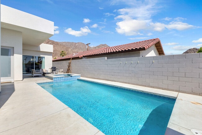 51855 Avenida Juarez in La Quinta, CA - Building Photo - Building Photo