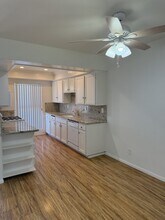 321 E Dryden St in Glendale, CA - Building Photo - Building Photo