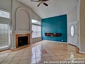 2850 Fisher Field Dr in San Antonio, TX - Building Photo - Building Photo
