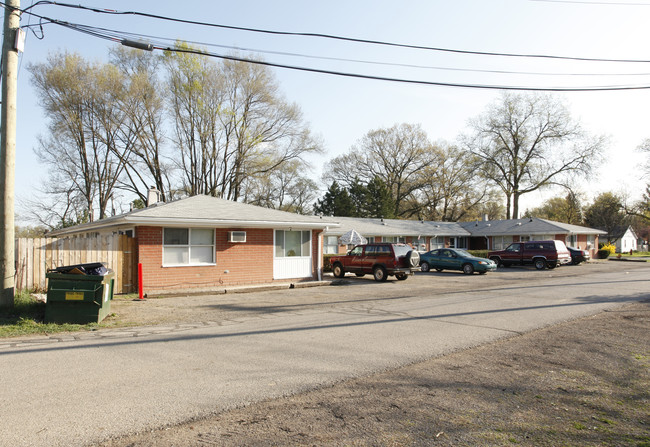 37428 Heroux St in Romulus, MI - Building Photo - Building Photo