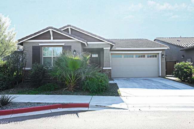 property at 1535 W Corral Rd