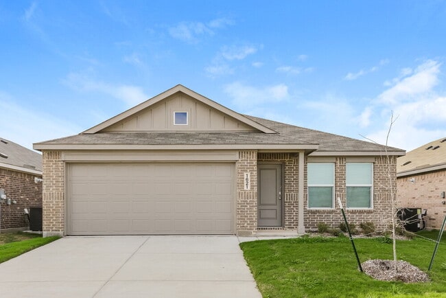 property at 1621 Sparrow Hawk Rd