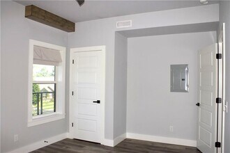 2302 SW I St in Bentonville, AR - Building Photo - Building Photo