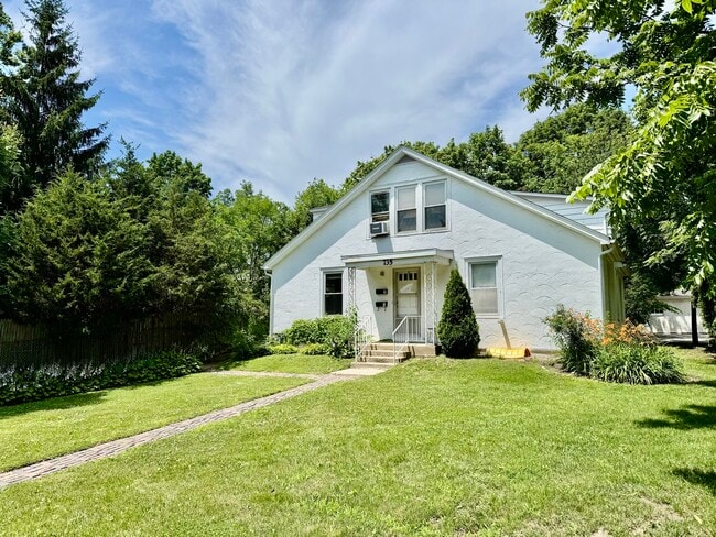 property at 735 Deerfield Rd