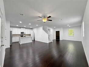 1633 W Broade St in Leander, TX - Building Photo - Building Photo