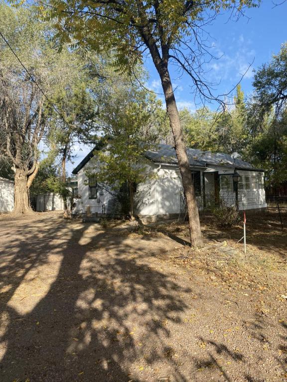 623 N Raynolds Ave in Canon City, CO - Foto de edificio - Building Photo