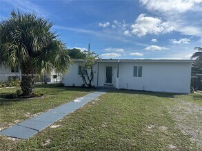 1308 NW 13th Ct in Fort Lauderdale, FL - Building Photo - Building Photo