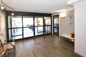 51 Island Way in Clearwater, FL - Building Photo - Building Photo